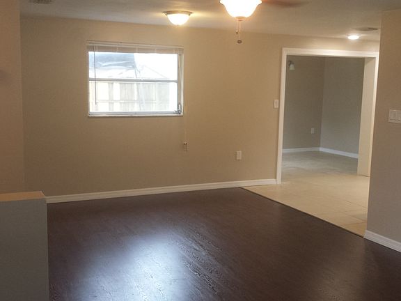 4th image of 1426 Solar Dr