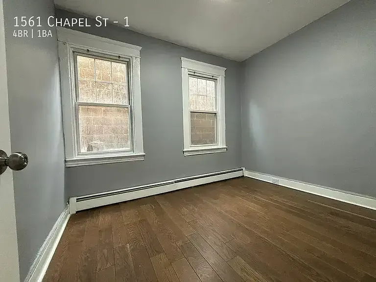 1561 Chapel St #1 — Photo 4