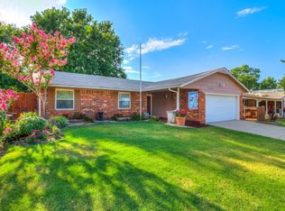 1008 Oakwood Dr, Yukon, OK 73099
