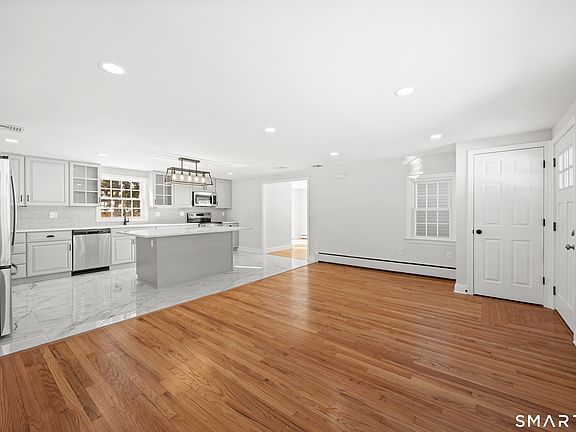 4th image of 70 Scrub Oak Road