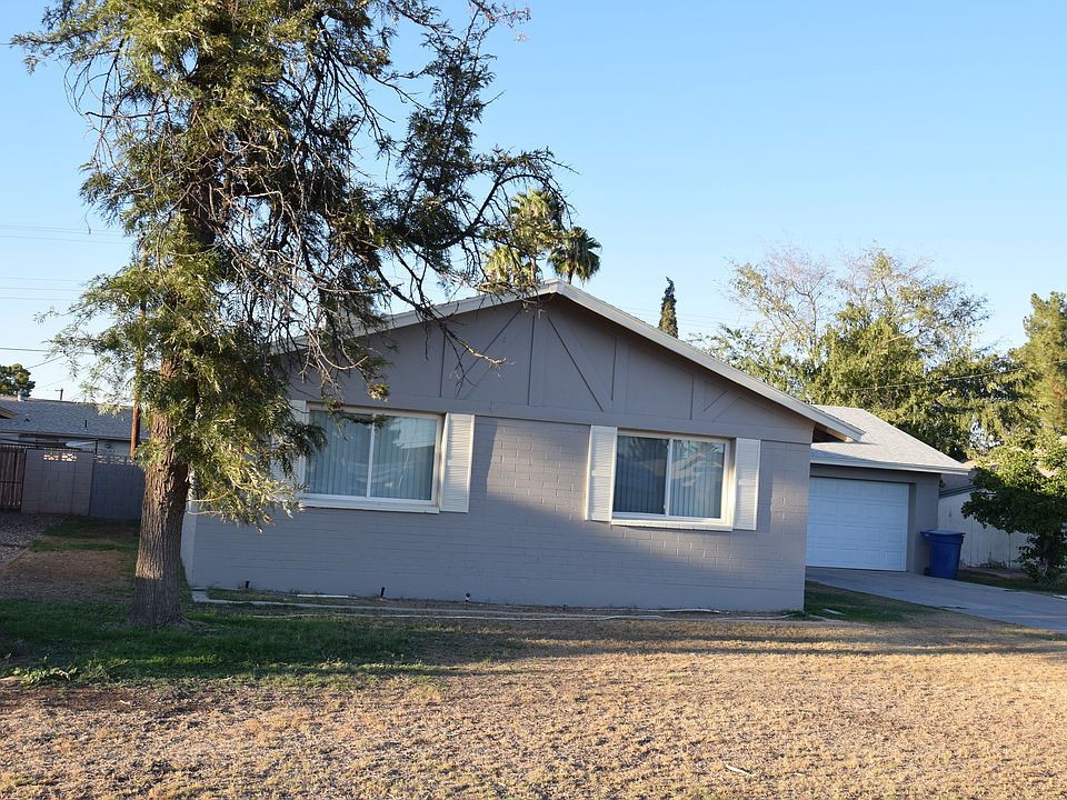 4 (5-option)Bedrooms, 2Bath, 2CGarage