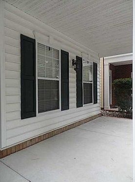 1st image of 4564 Willow Croft Dr