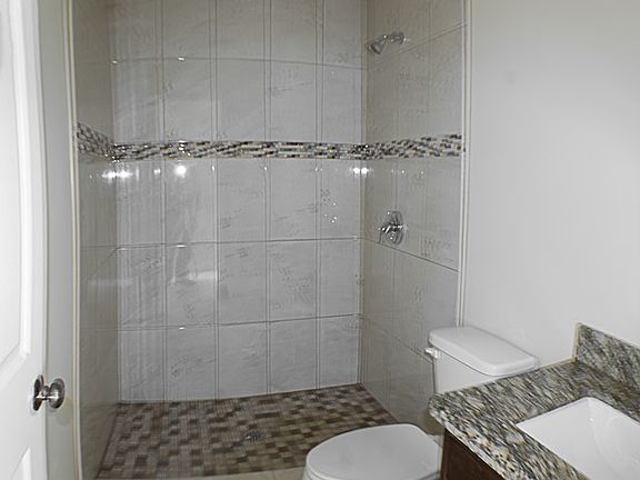 5th image of 2905 Nikkie Ln