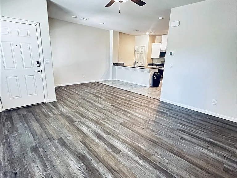 7331 Sunray Point St — Photo 1