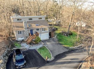 513 Muscoda Rd, Highland Lakes, NJ 07422