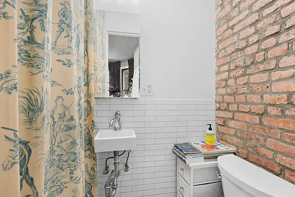 Rented by Corcoran | media 7