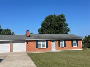 93 Fern Ln, Shelbyville, KY 40065