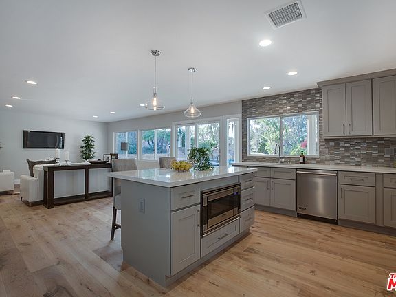 4th image of 4501 Deanwood Dr