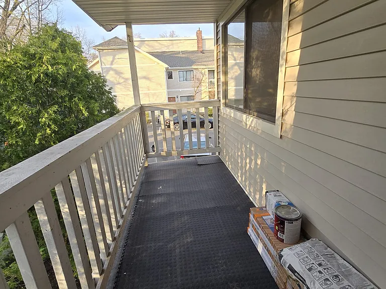 Whalley Ave — Photo 16