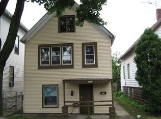 2162 S 17th St, Milwaukee, WI 53215