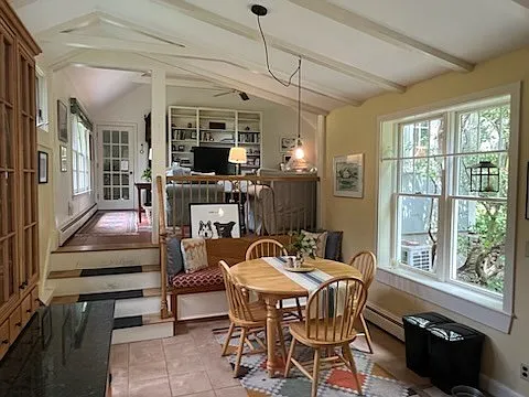 4 bed, 2.5 bath, 3389 sqft, $6,000 — Photo 4