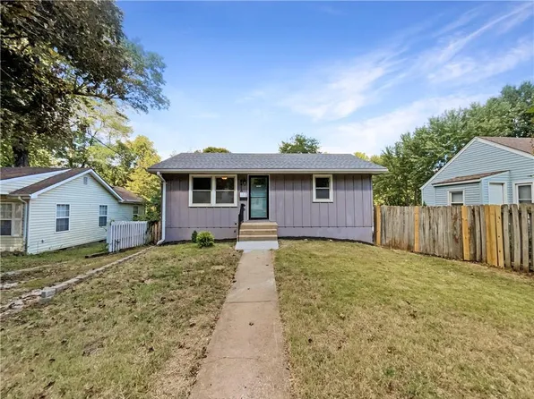 9416 E 67th Ter, Raytown, MO 64133