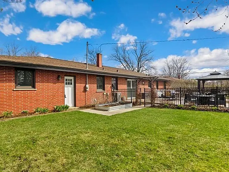 803 Rose Ave — Photo 17
