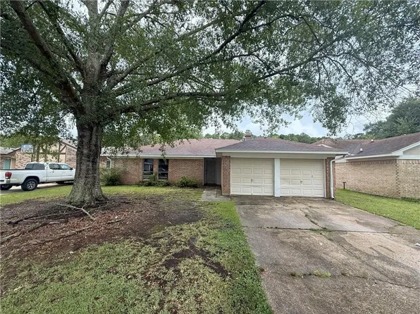 217 Portsmouth Dr, Slidell, LA 70460