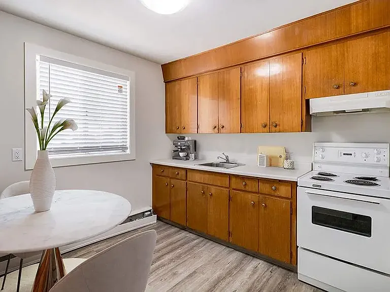 2175 Rae St — Photo 3