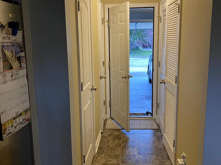 205 S Rockwood Crescent Ct — Photo 20