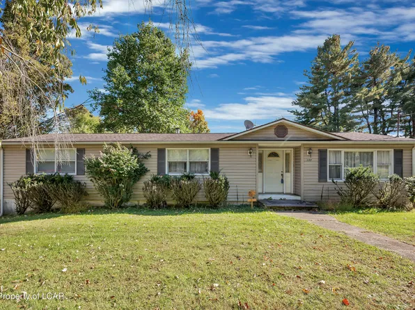 177 Country Club Rd, Dallas, PA 18612