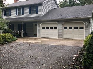 459 Fernwood Rd, New Paris, PA 15554