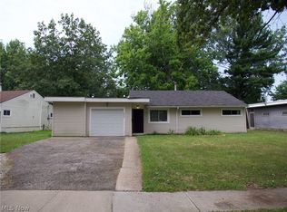 2024 Ridgehill Rd, Cleveland, OH 44121