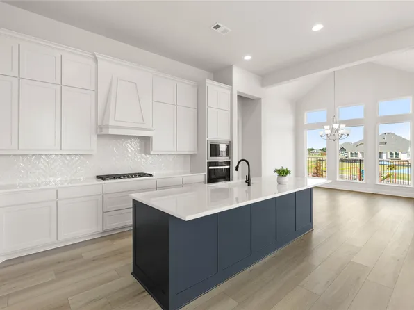 2613 Lee St, Burleson, TX 76028