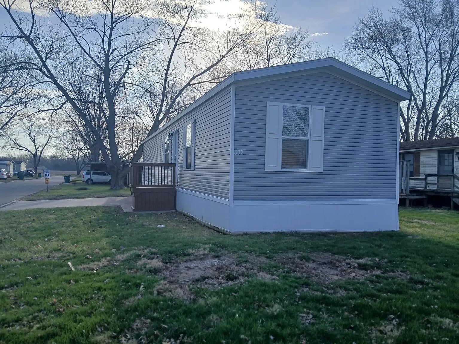 602 Carriage Lane Est photo 1