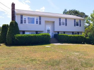 35 Fisher Rd, Wrentham, MA 02093