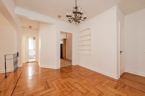 1st image of 601 Pelham Pkwy N APT 416