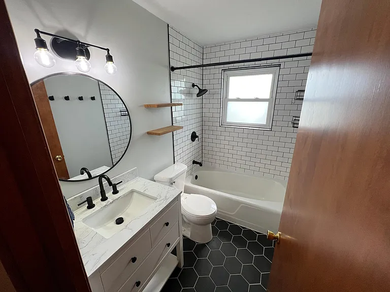 800 N West Park Ln — Photo 15
