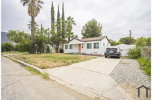 4555 Acacia Ave Photo 1