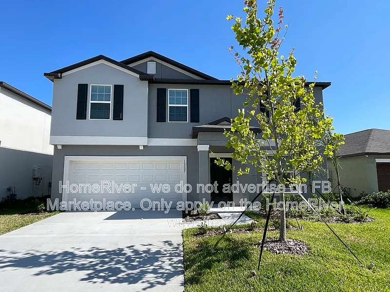 4 bed, 3.0 bath, 2584 sqft, $2,795 — Photo 2