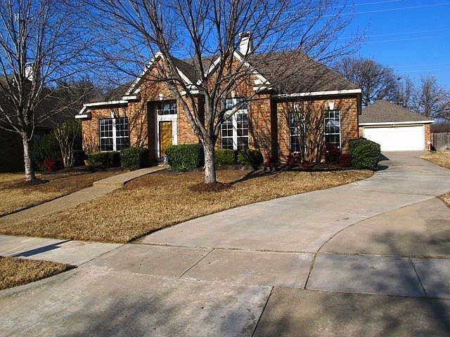 1st image of 1404 Glasgow Ln