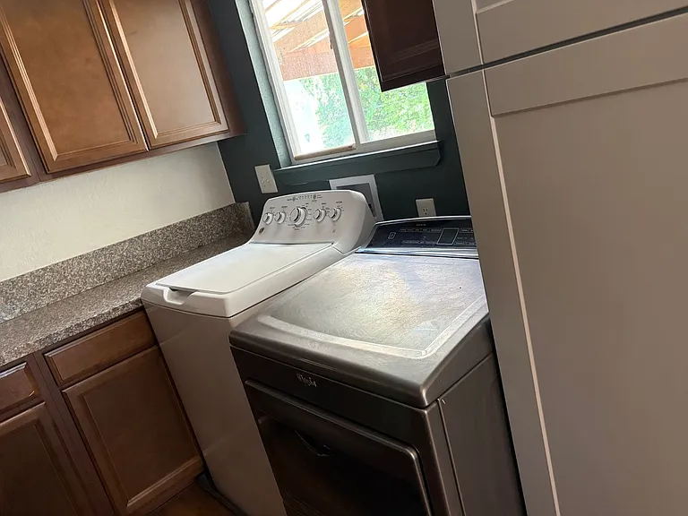 210 Rawhide Way — Photo 5