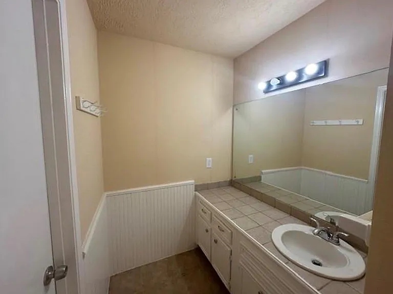 5921 Arncliffe Dr #5921 — Photo 15