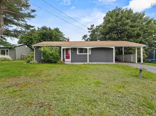 10 Tobermory Rd, Dartmouth, NS B2X 1Z5