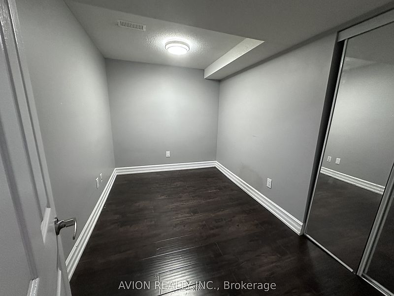 Markham House for rent - 2 Bedrooms — photo 5