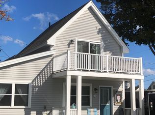 6 Mary Ave, Hampton, NH 03842