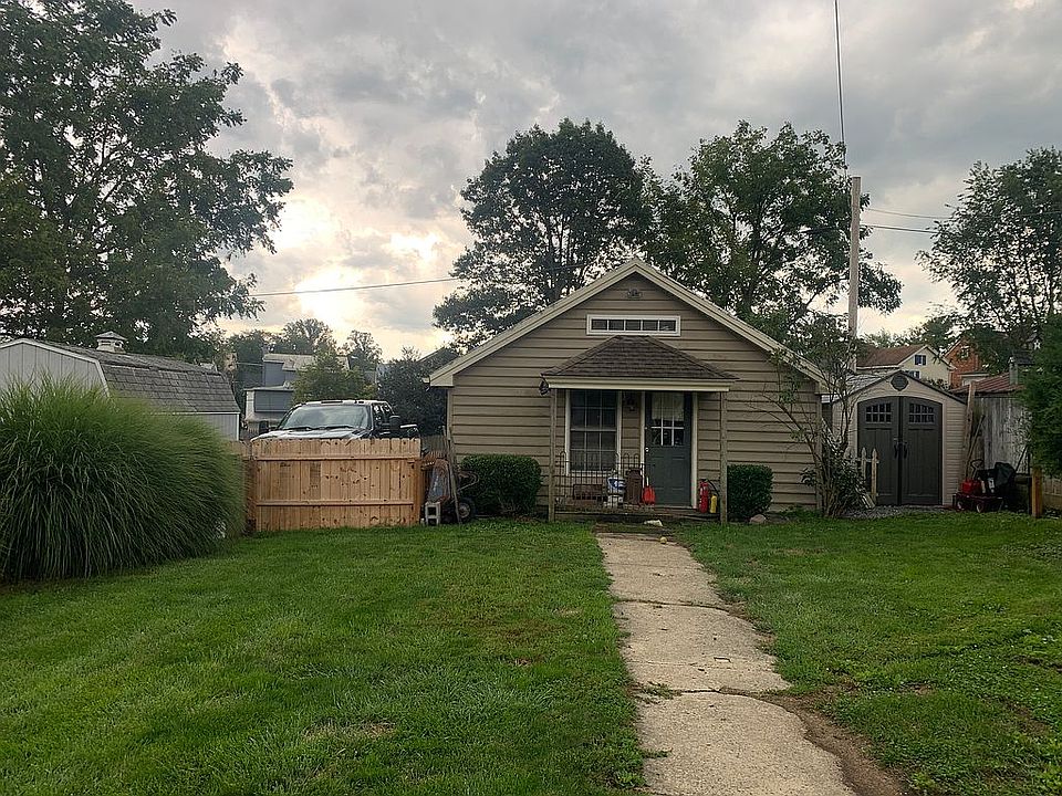 1st image of 104 3rd St