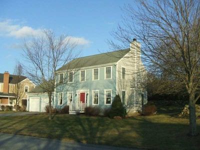 64 Pequot Ln, Middletown, RI, 02842
