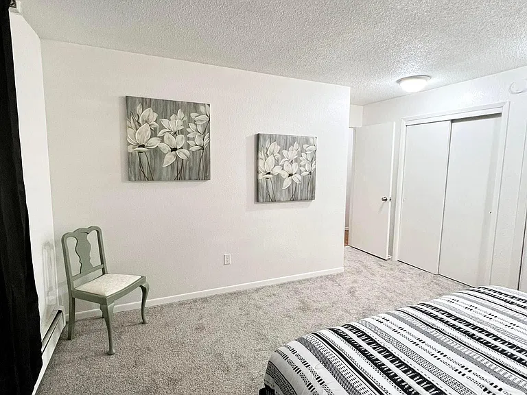 12401 Landmark St #10 — Photo 6