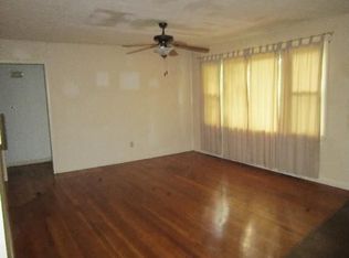 1924 S Saint Charles Ave, Springfield, MO 65804