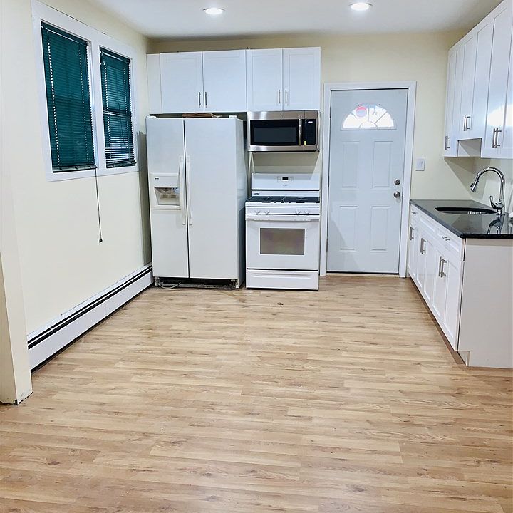 2nd image of 220 Sedore Ave #1