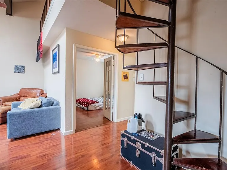 3506 Speedway St #305-B — Photo 3