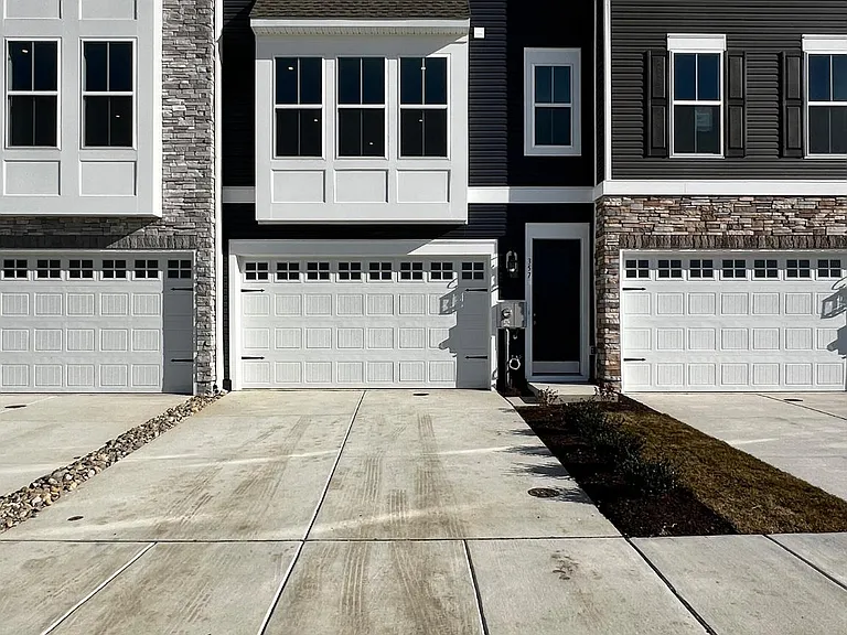 357 Andrew Ct — Photo 1