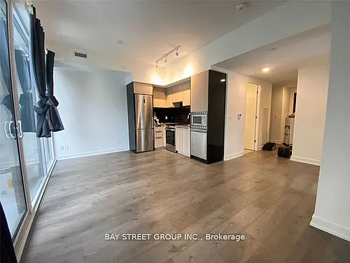 18 Maitland Ter #506 Photo 1