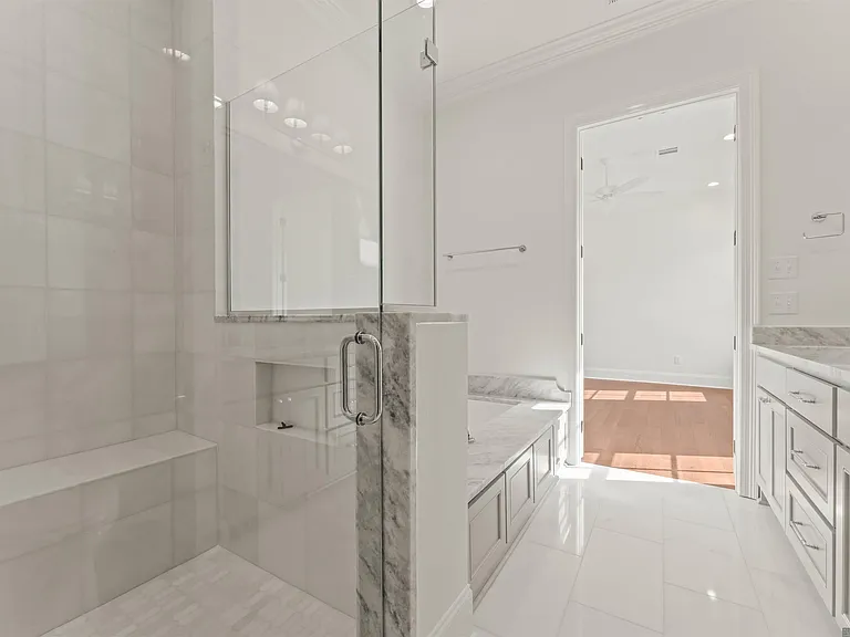 11442 Cotton Ln — Photo 17
