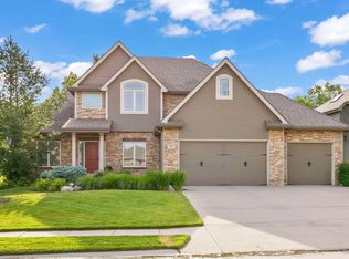 705 S 197th St, Elkhorn, NE 68022