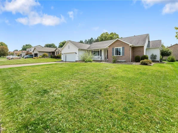 1416 Red Coach St SE, North Canton, OH 44720