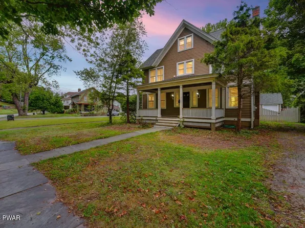 1727 N Main St, Honesdale, PA 18431