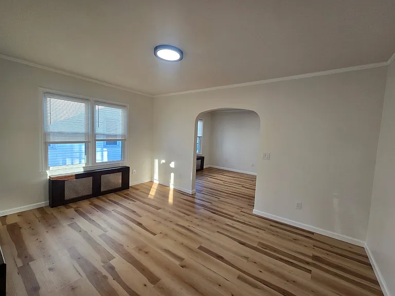 29 Tampa Ave #1 — Photo 4