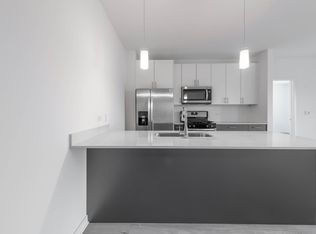 17 N Main St #206, Mount Prospect, IL 60056